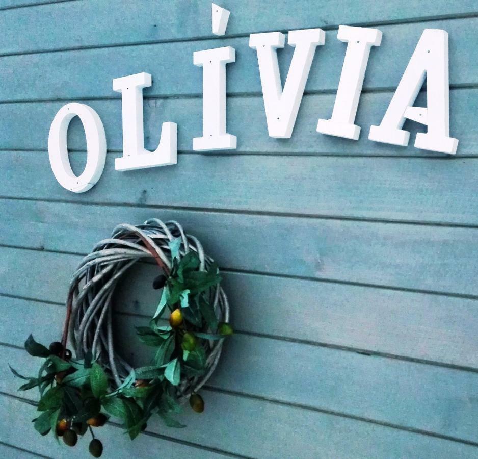 Tiny House Olivia Leilighet Liptovský Hrádok Eksteriør bilde